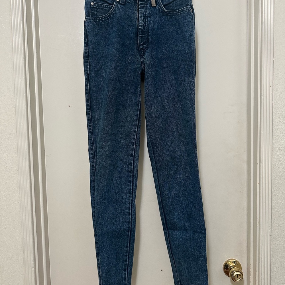 VINTAGE WOMENS LEVI 90 SERIES BLUE JEANS